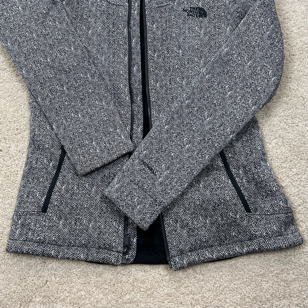 The North Face Women's Apex Chromium Thermal Jacket - Picture 7 of 11